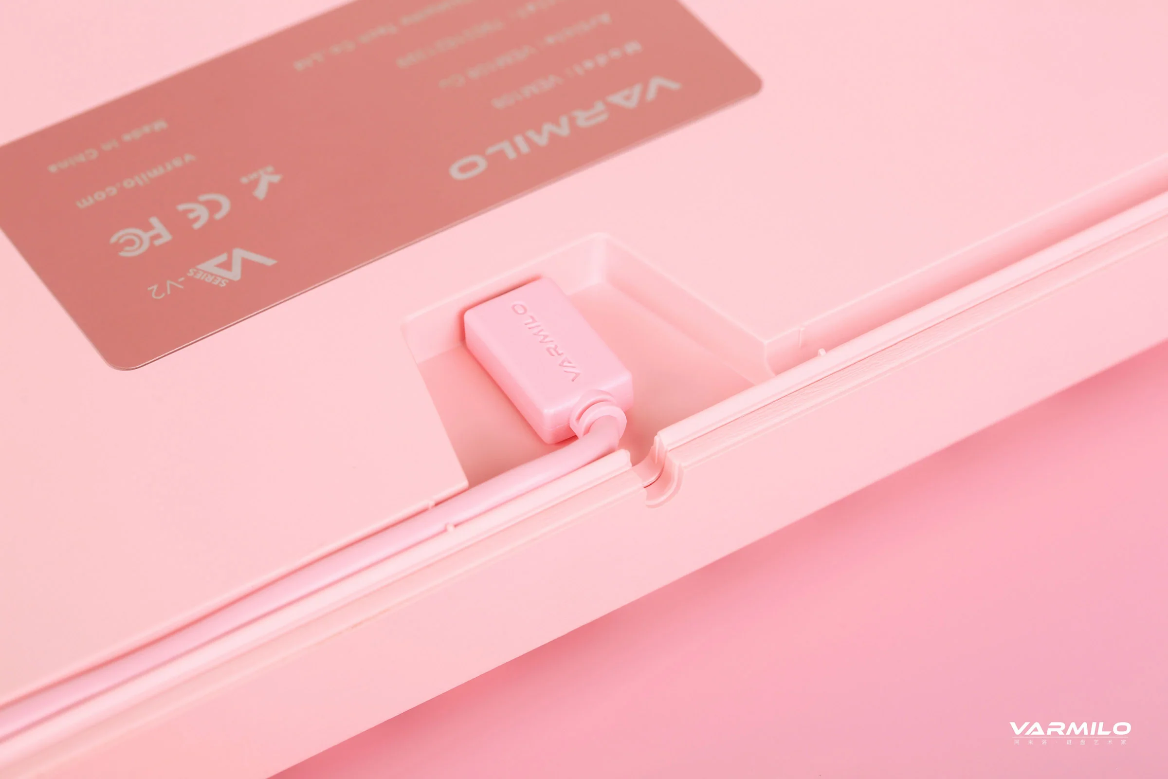 Varmilo VA Series V2 Sakura R1 Bluetooth Mechanical Keyboard - Image 4