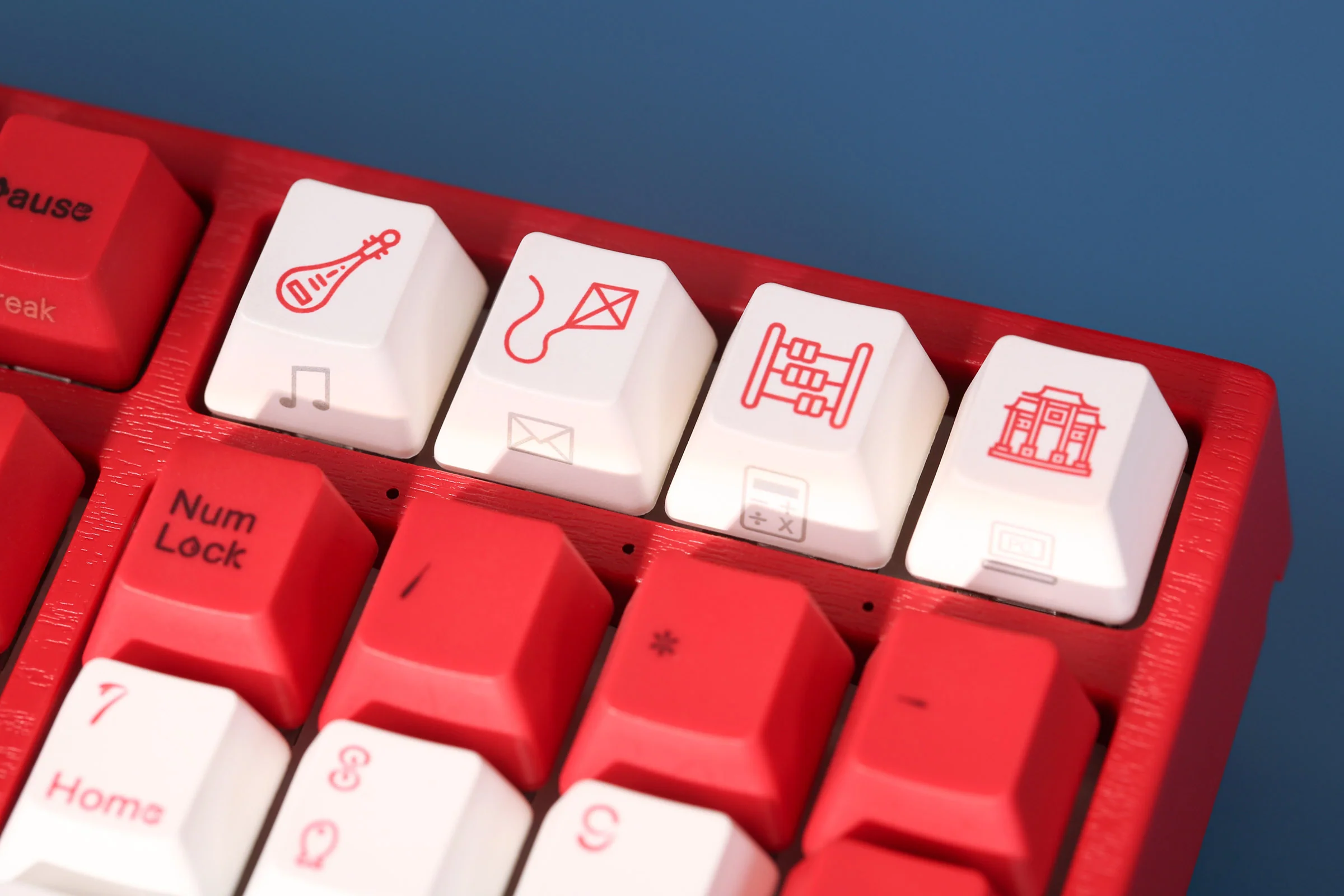 Varmilo MA Series V2 Koi White LED EC Mechanical Keyboard - Image 2