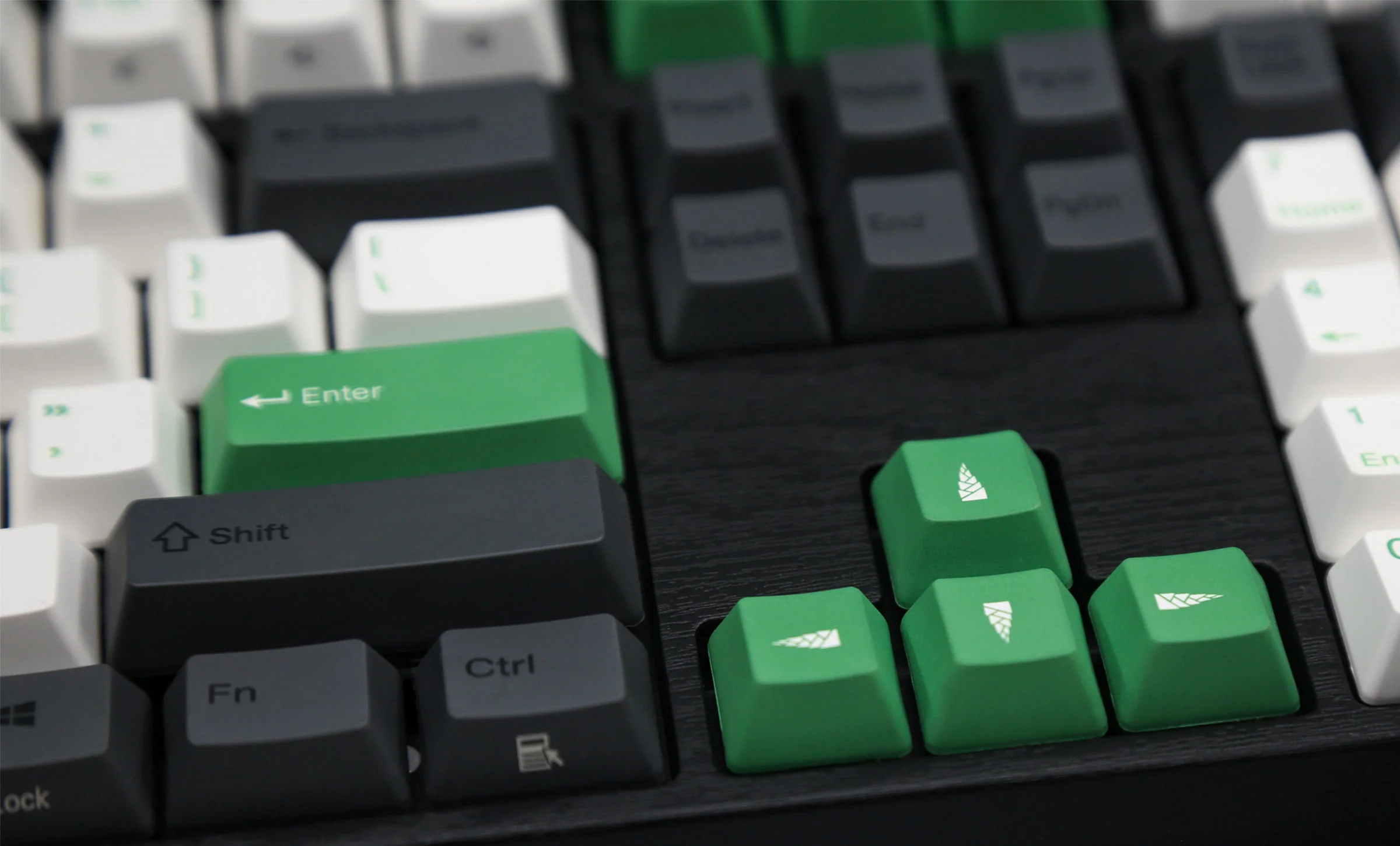 Varmilo MA Series V2 Panda R2 White LED EC Mechanical Keyboard - Image 7