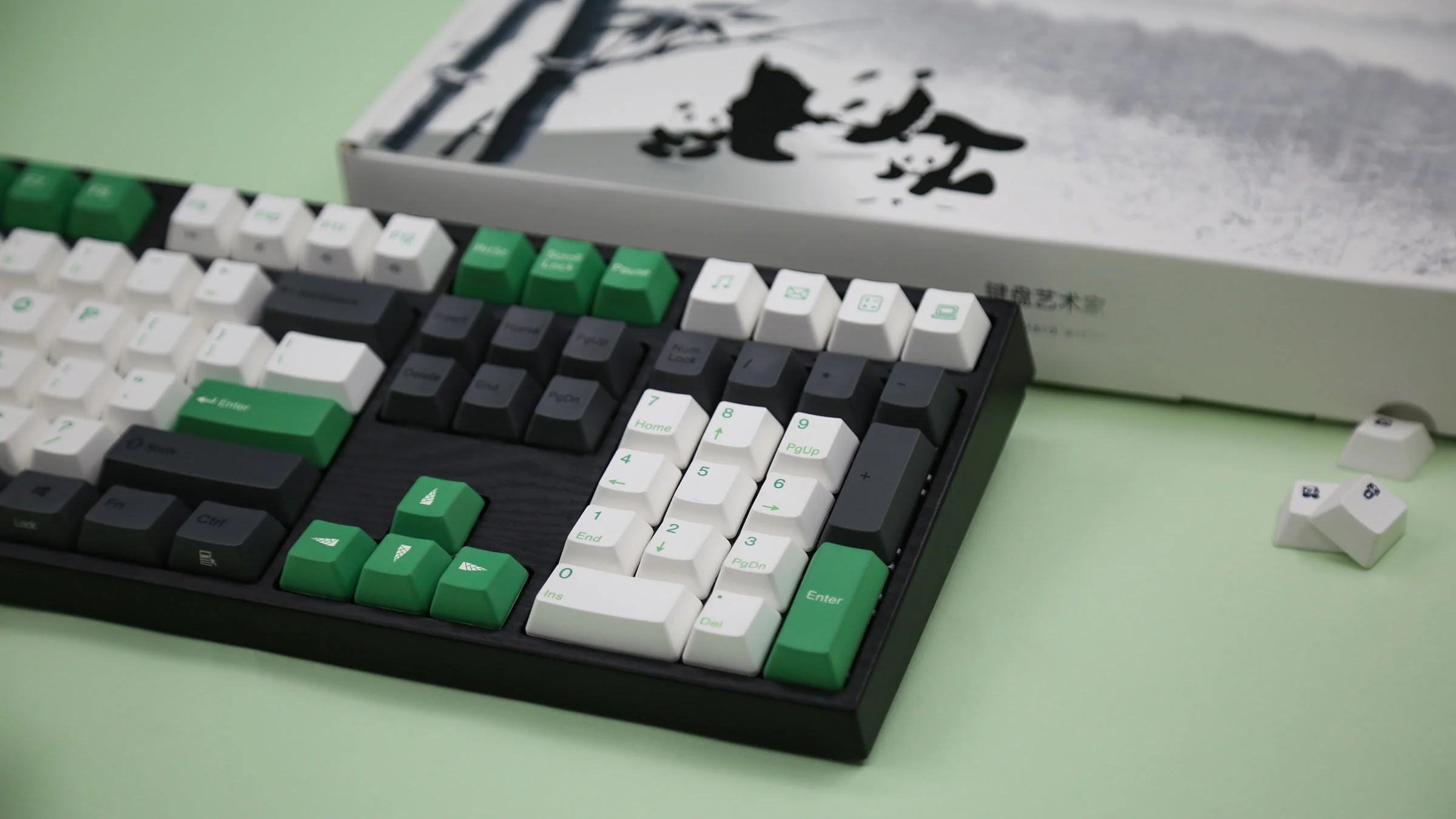Varmilo VPE108 Panda R2 Hotswap Triple Mode White LED Mechanical Keyboard - Image 5