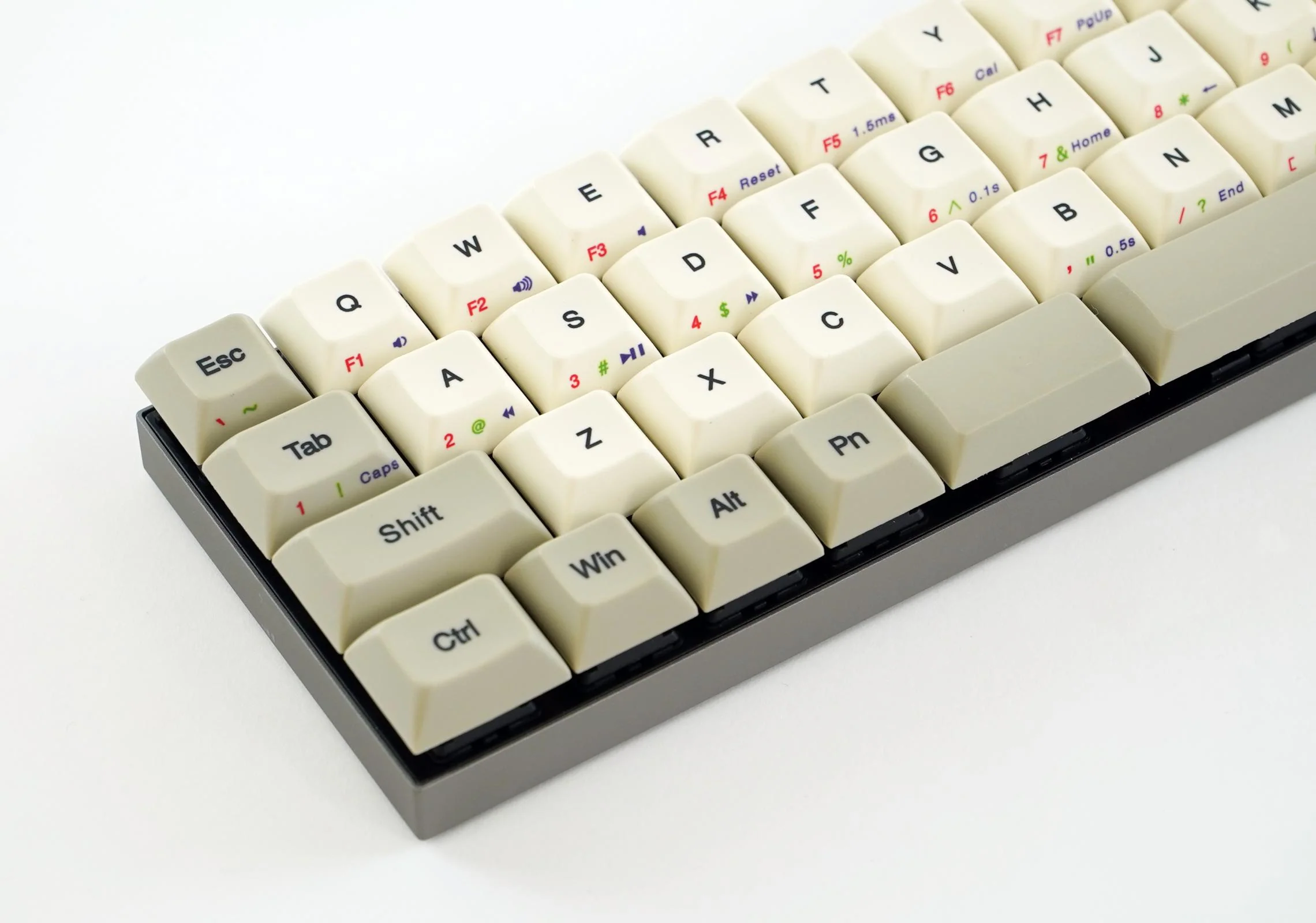 Vortex Core Aluminum 40% RGB Keyboard - Image 3
